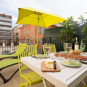 f2-terrasse-moderne-hyper-centre-clim-ascenseur.fr-provencehotel.com/